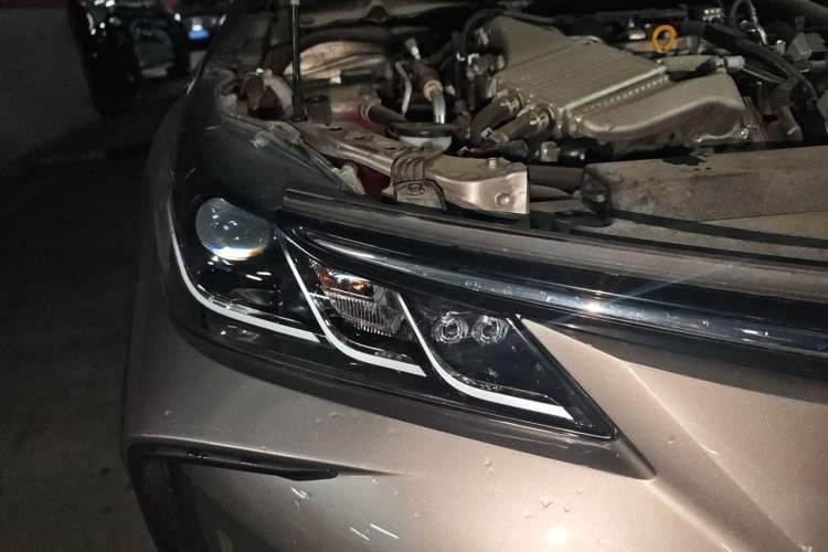 Used Toyota Corolla 2021 1.2T S-CVT Elite Edition Right Front Headlight