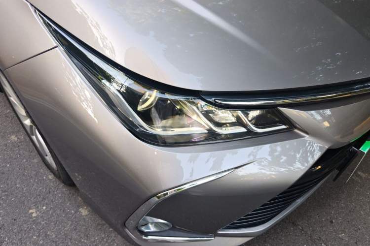 Used Toyota Corolla 2021 1.2T S-CVT Luxury Edition Right Front Headlight