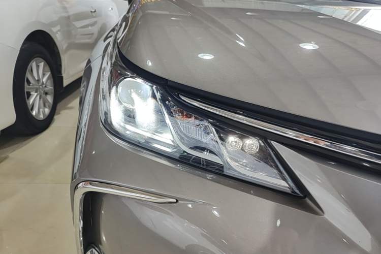 Used Toyota Corolla 2021 Dual-Engine 1.8L E-CVT Pioneer Edition Right Front Headlight