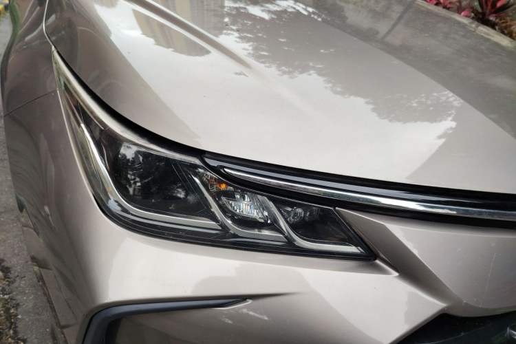 Used Toyota Corolla 2021 1.2T S-CVT Elite Edition Right Front Headlight