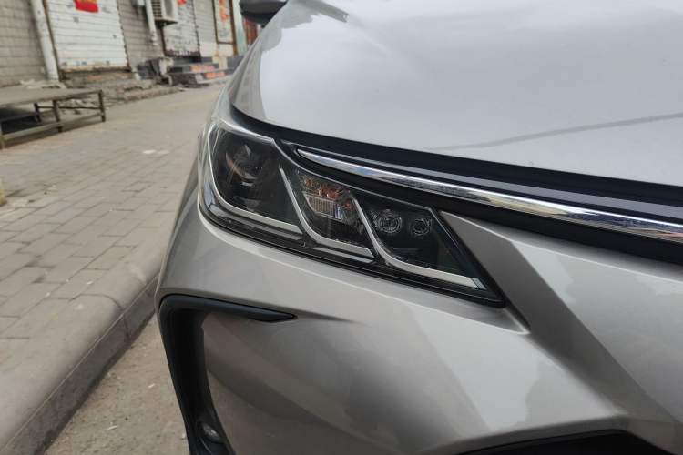 Used Toyota Corolla 2021 1.2T S-CVT Pioneer Edition Right Front Headlight