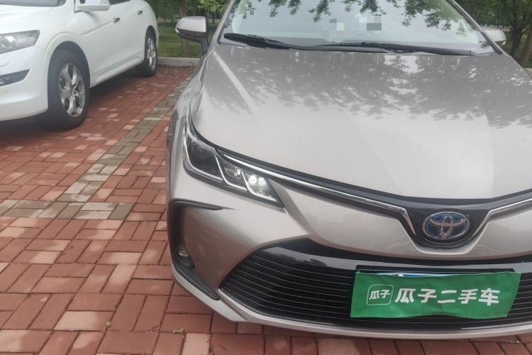 Used Toyota Corolla 2021 Dual-Motor 1.8L E-CVT Elite Edition Right Front Headlight