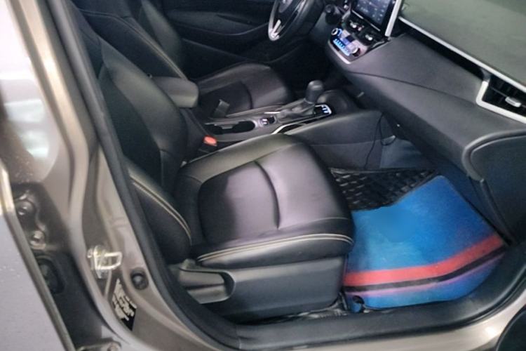 Used Toyota Corolla 2021 1.2T S-CVT Elite Edition Right Front Seat