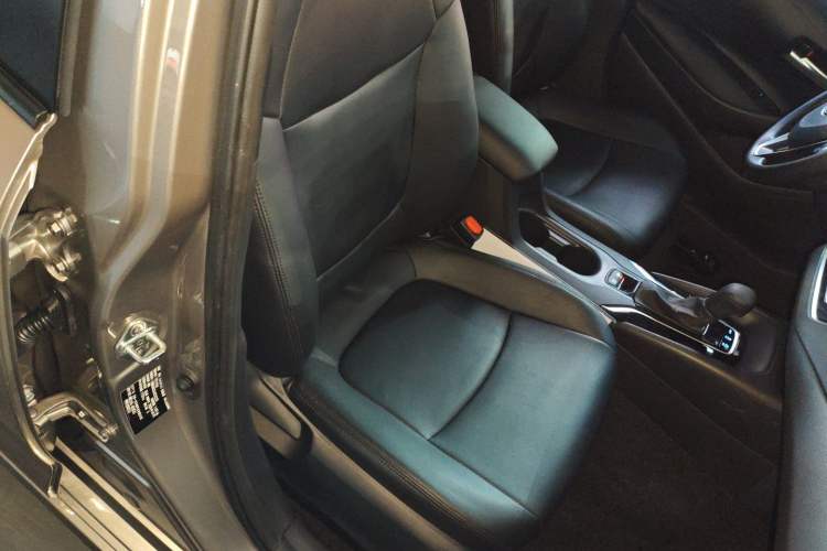 Used Toyota Corolla 2021 1.2T S-CVT Elite Edition Right Front Seat