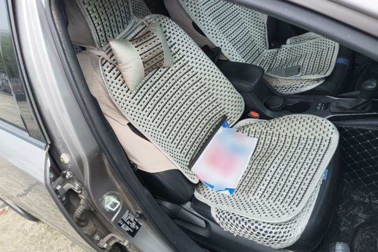 Used Toyota Corolla 2021 Dual-Motor 1.8L E-CVT Elite Edition Right Front Seat