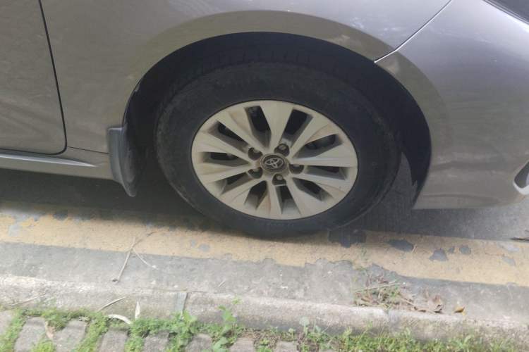 Used Toyota Corolla 2021 1.2T S-CVT Pioneer Edition Right Front Wheel Hub