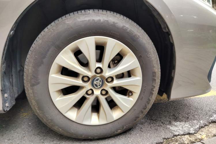 Used Toyota Corolla 2021 1.2T S-CVT Elite Edition Right Front Wheel Hub