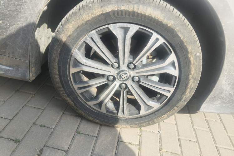 Used Toyota Corolla 2021 Dual-Motor 1.8L E-CVT Elite Edition Right Front Wheel Hub