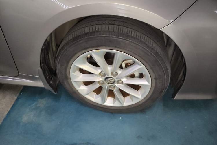 Used Toyota Corolla 2021 Dual-Motor 1.8L E-CVT Elite Edition Right Front Wheel Hub