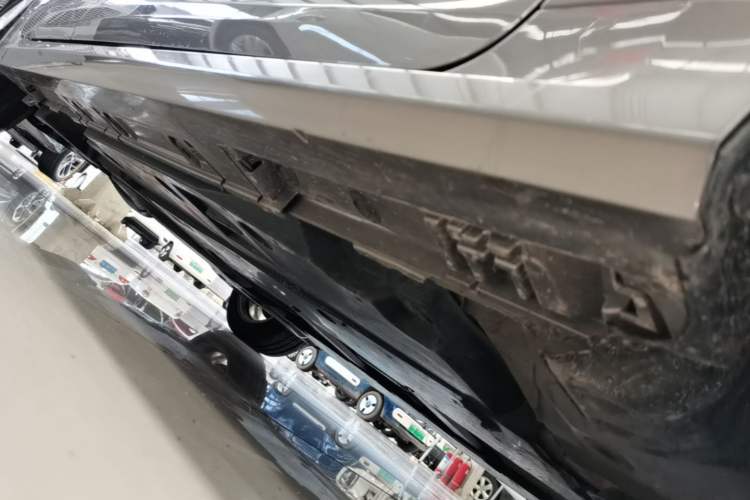 Used Toyota Corolla 2021 Dual-Motor 1.8L E-CVT Elite Edition Right Side Sill