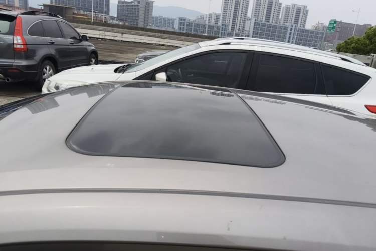 Used Toyota Corolla 2021 Dual-Motor 1.8L E-CVT Elite Edition Roof