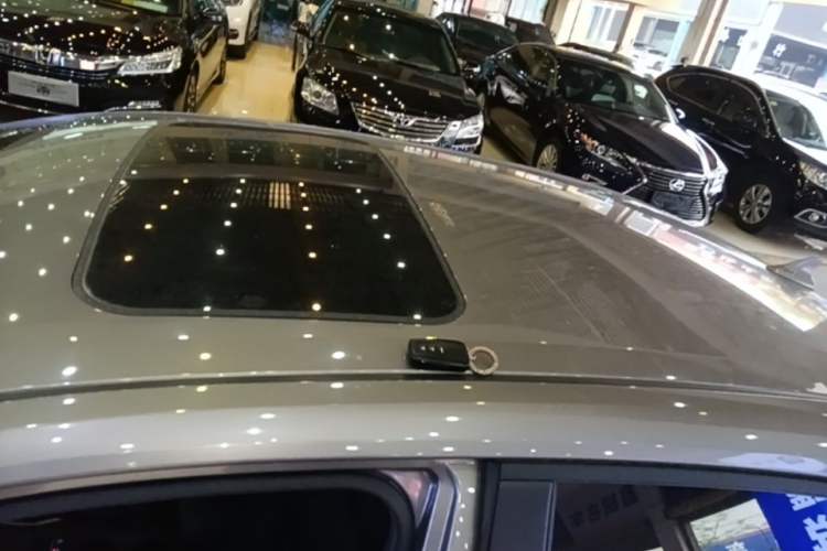 Used Toyota Corolla 2021 TNGA 1.5L CVT Elite Edition Roof