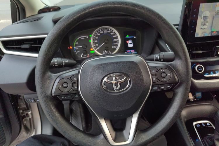 Used Toyota Corolla 2021 Dual-Engine 1.8L E-CVT Pioneer Edition Steering Wheel