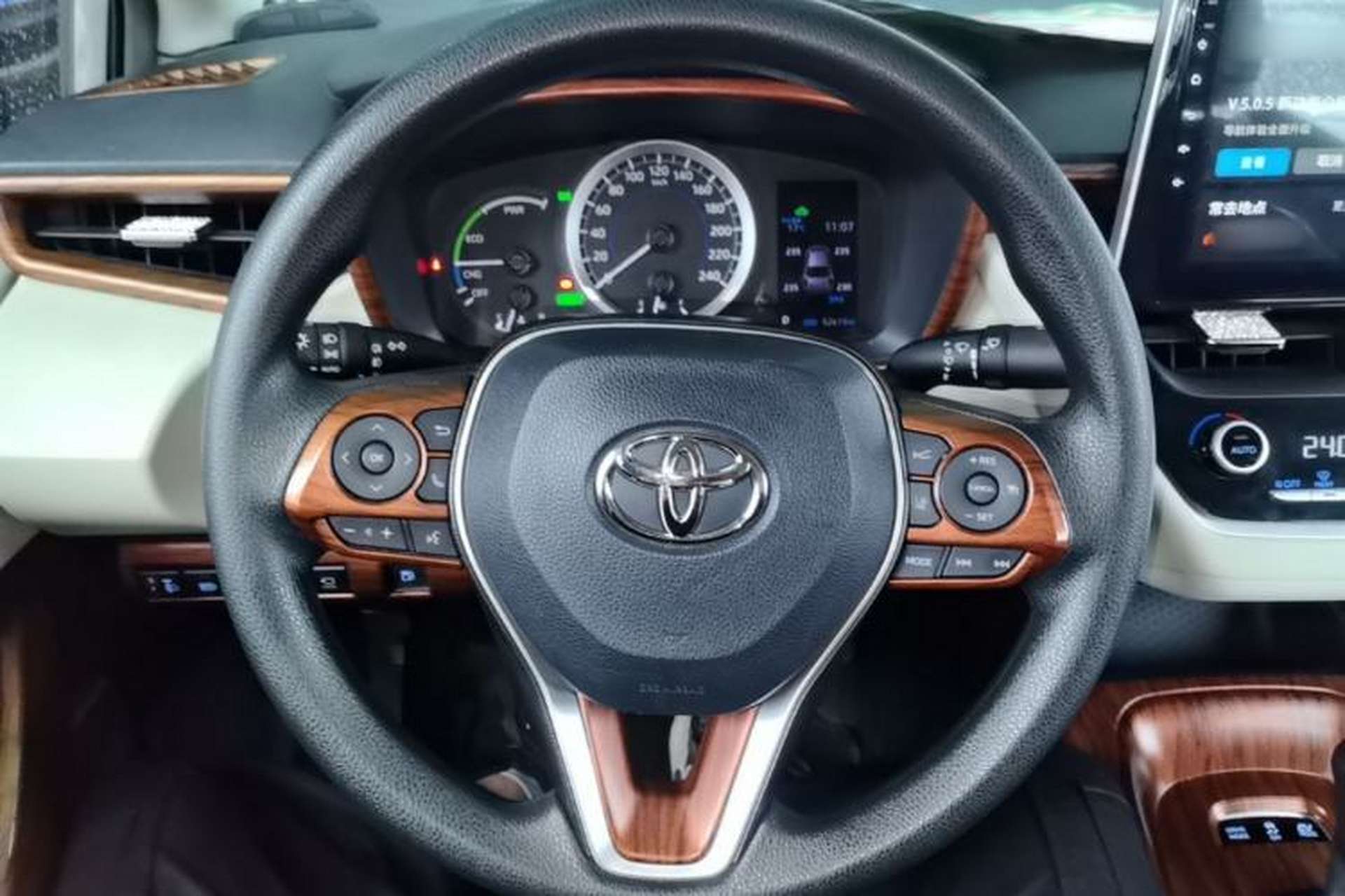 Used Toyota Corolla 2021 Dual-Engine 1.8L E-CVT Pioneer Edition Steering Wheel