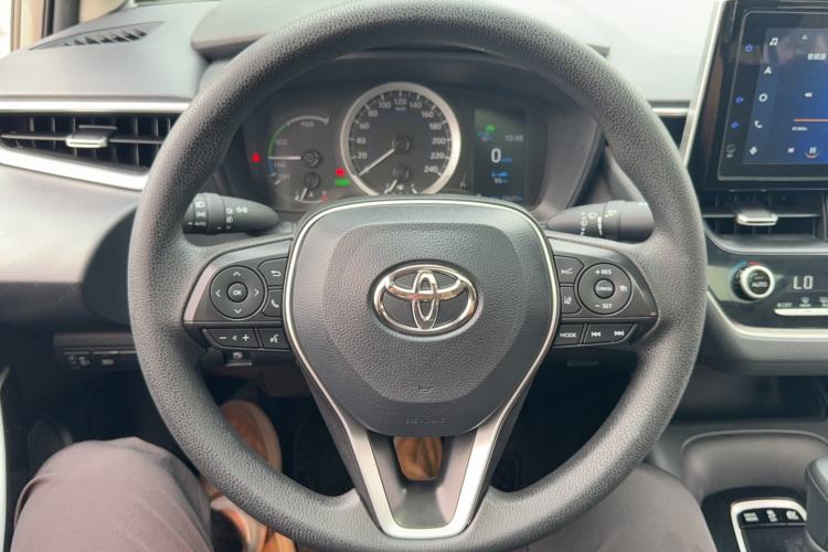Used Toyota Corolla 2021 Dual-Motor 1.8L E-CVT Elite Edition Steering Wheel