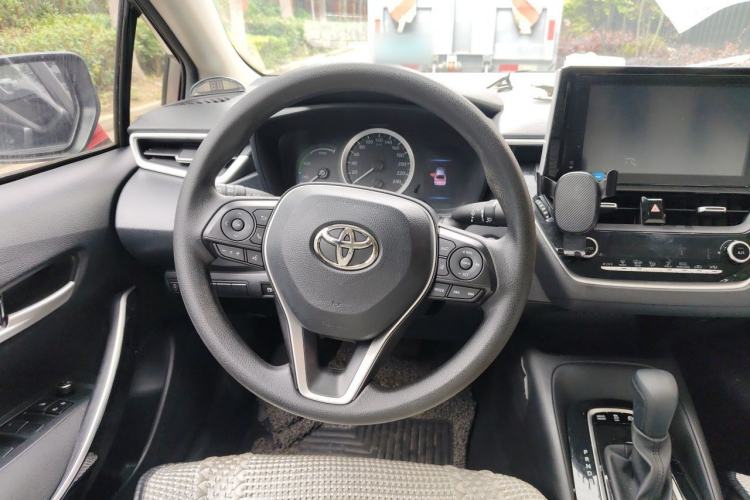 Used Toyota Corolla 2021 Dual-Motor 1.8L E-CVT Elite Edition Steering Wheel