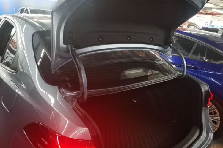 Used Toyota Corolla 2021 Dual-Motor 1.8L E-CVT Elite Edition Trunk