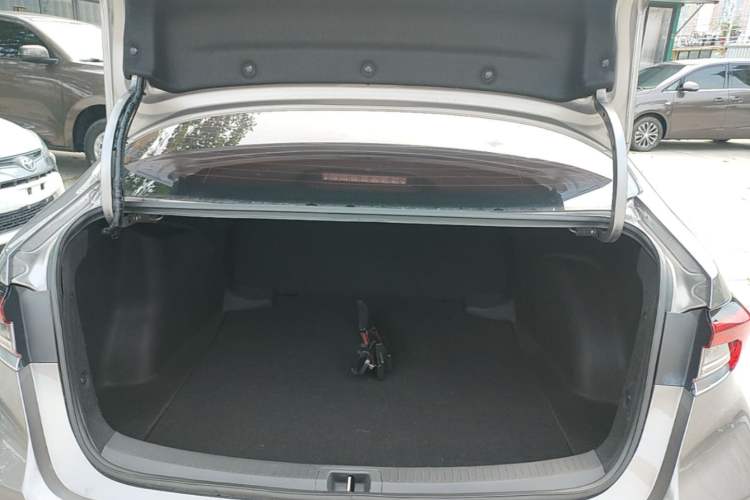 Used Toyota Corolla 2021 1.2T S-CVT Pioneer PLUS Edition Trunk