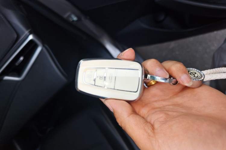 Used Toyota Corolla 2021 1.2T S-CVT Luxury Edition Vehicle Key