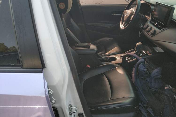 Used Toyota Corolla 2021 TNGA 1.5L CVT Pioneer Edition Right Front Seat