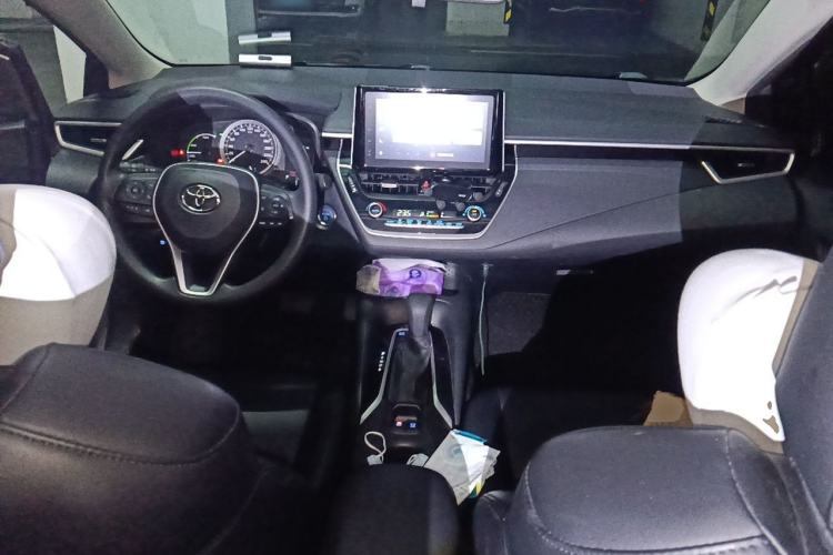 Used Toyota Corolla 2021 Dual-Motor 1.8L E-CVT Elite Edition Center Console