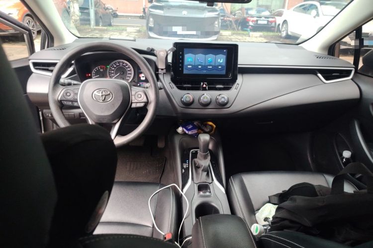 Used Toyota Corolla 2021 1.2T S-CVT Pioneer Edition Center Console