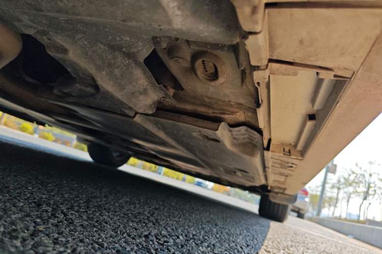 Used Toyota Corolla 2021 Dual-Motor 1.8L E-CVT Elite Edition Chassis Rear Right