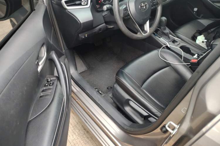 Used Toyota Corolla 2021 1.2T S-CVT Pioneer Edition Driver Seat