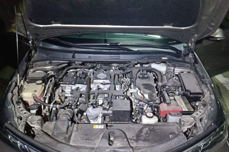 Used Toyota Corolla 2021 Dual-Motor 1.8L E-CVT Elite Edition Engine Bay