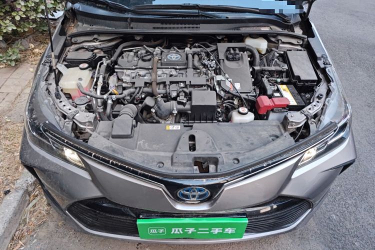 Used Toyota Corolla 2021 Dual-Motor 1.8L E-CVT Elite Edition Engine Bay