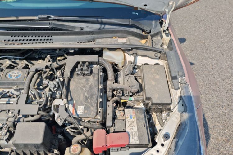 Used Toyota Corolla 2021 Dual-Motor 1.8L E-CVT Elite Edition Engine Bay Left