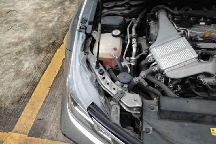 Used Toyota Corolla 2021 1.2T S-CVT Pioneer Edition Engine Bay Right
