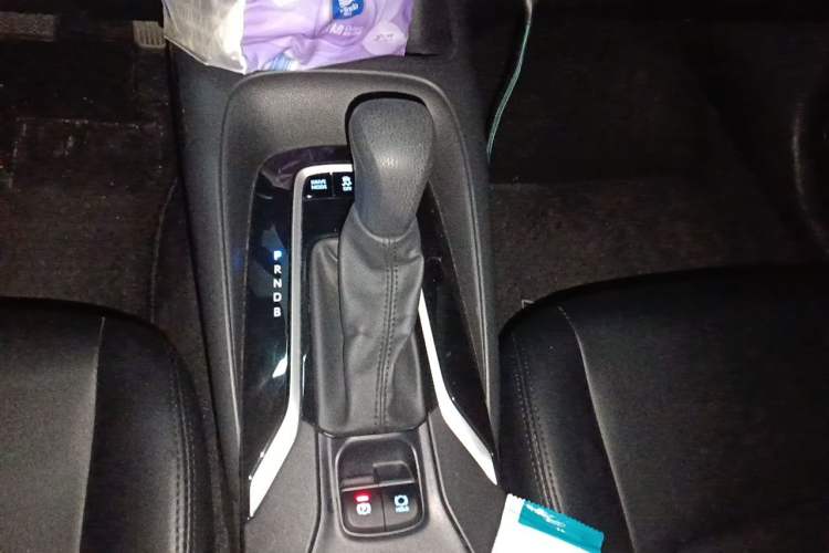 Used Toyota Corolla 2021 Dual-Motor 1.8L E-CVT Elite Edition Gear Lever