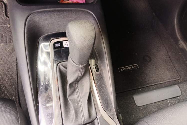 Used Toyota Corolla 2021 Dual-Motor 1.8L E-CVT Elite Edition Gear Lever