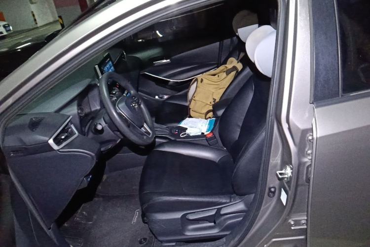 Used Toyota Corolla 2021 Dual-Motor 1.8L E-CVT Elite Edition Left Front Seat