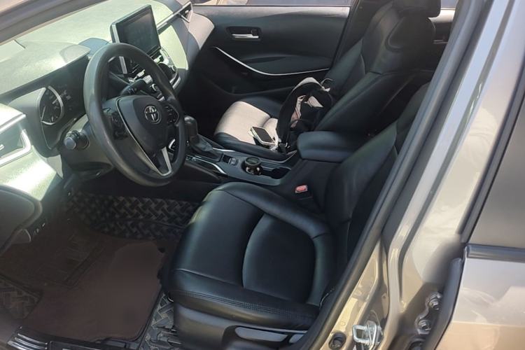 Used Toyota Corolla 2021 Dual-Motor 1.8L E-CVT Elite Edition Left Front Seat