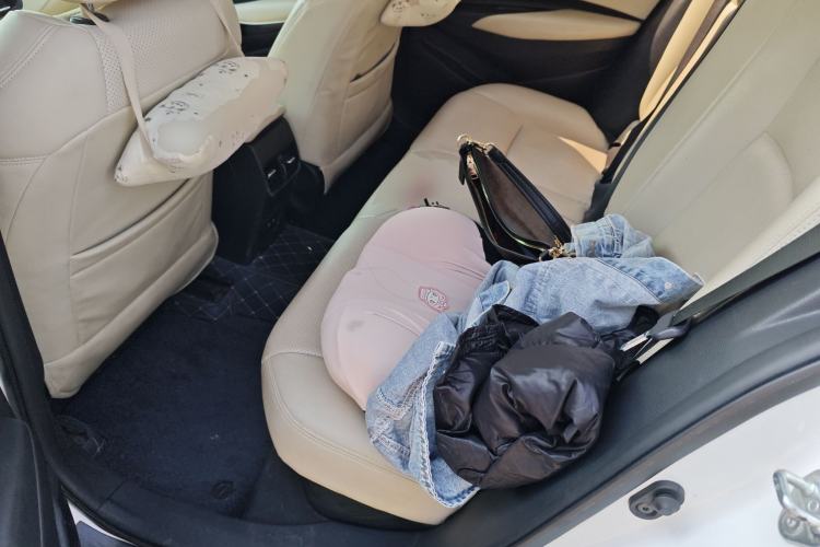 Used Toyota Corolla 2021 Dual-Motor 1.8L E-CVT Elite Edition Left Rear Seat