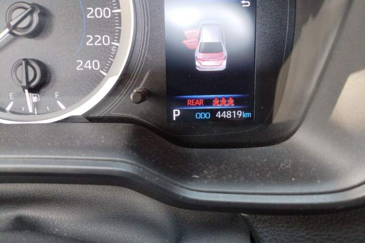 Used Toyota Corolla 2021 Dual-Motor 1.8L E-CVT Elite Edition Odometer Close Up