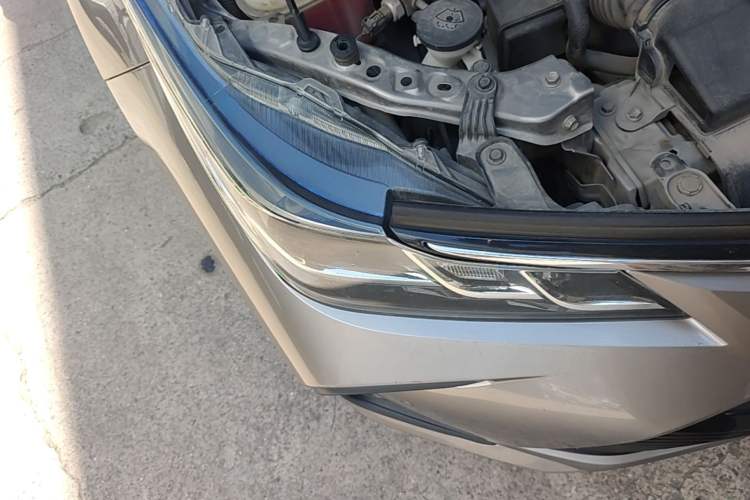 Used Toyota Corolla 2021 Dual-Motor 1.8L E-CVT Elite Edition Right Front Headlight