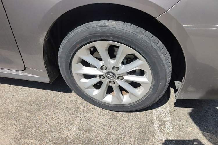Used Toyota Corolla 2021 Dual-Motor 1.8L E-CVT Elite Edition Right Front Wheel Hub