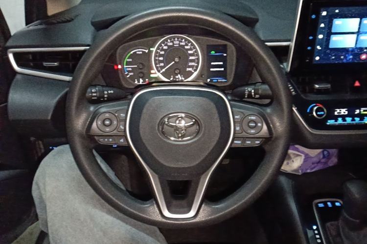 Used Toyota Corolla 2021 Dual-Motor 1.8L E-CVT Elite Edition Steering Wheel