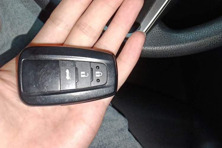 Used Toyota Corolla 2021 Dual-Motor 1.8L E-CVT Elite Edition Vehicle Key