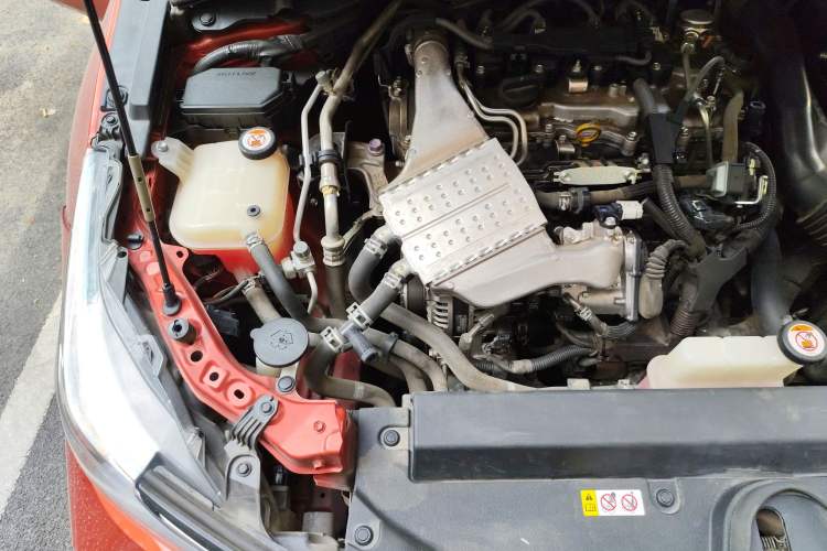 Used Toyota Corolla 2021 1.2T S-CVT Elite Edition Engine Bay Right