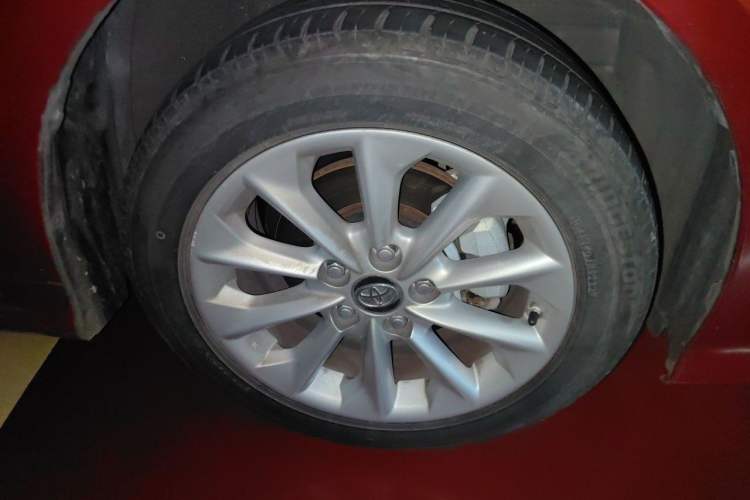 Used Toyota Corolla 2021 1.2T S-CVT Luxury Edition Right Front Wheel Hub