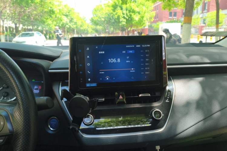 Used Toyota Corolla 2021 Dual-Motor 1.8L E-CVT Elite Edition Audio And AC Panel