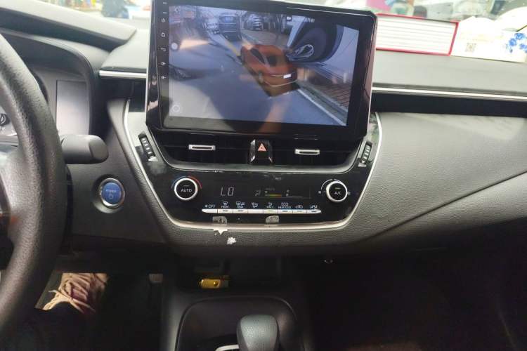 Used Toyota Corolla 2021 Dual-Motor 1.8L E-CVT Elite Edition Audio And AC Panel