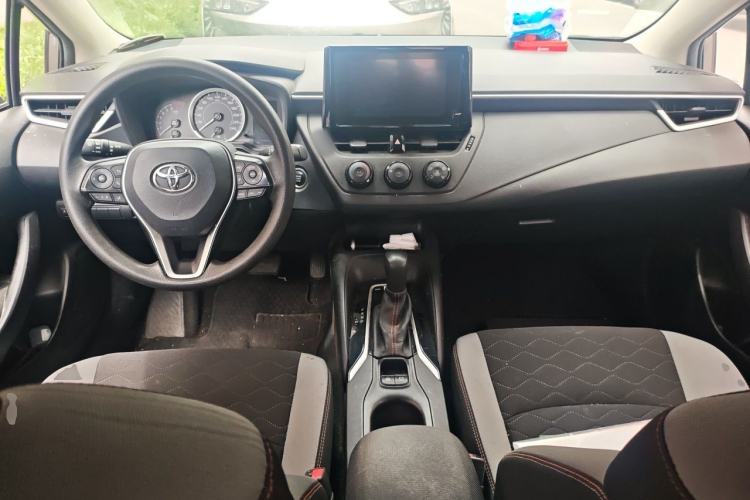 Used Toyota Corolla 2021 1.2T S-CVT Pioneer PLUS Edition Center Console