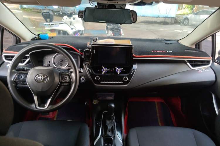 Used Toyota Corolla 2021 Dual-Engine 1.8L E-CVT Pioneer Edition Center Console