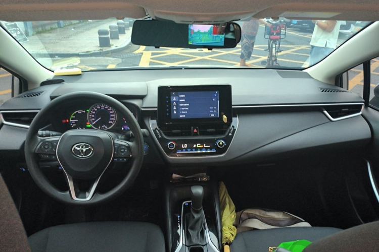 Used Toyota Corolla 2021 Dual-Engine 1.8L E-CVT Pioneer Edition Center Console
