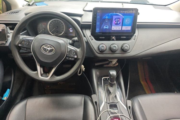 Used Toyota Corolla 2021 1.2T S-CVT Pioneer Edition Center Console